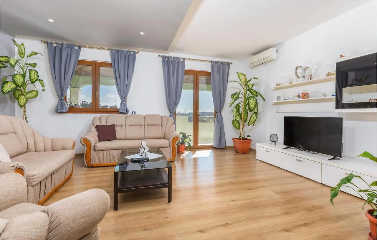 Nice Apartment In Pilkovici With Kitchen Pajkovici Croatia