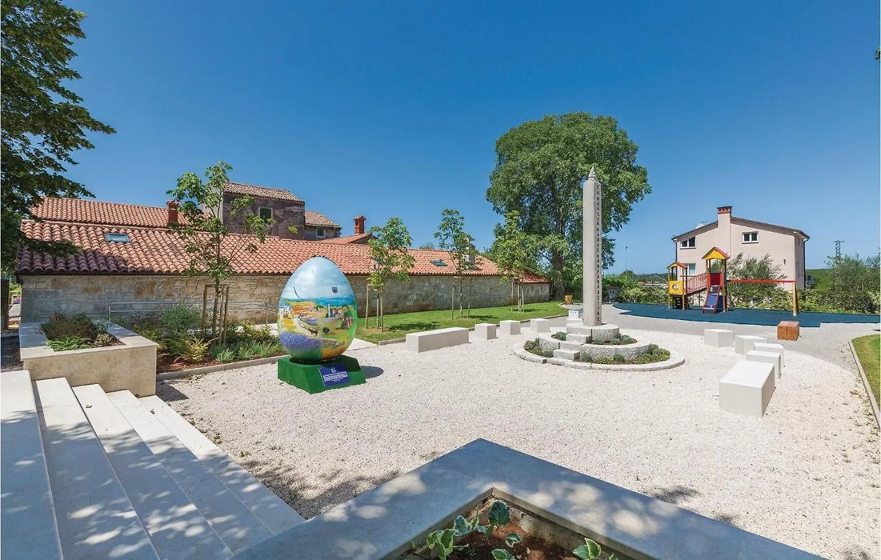 Nice Apartment In Pilkovici With Kitchen Pajkovici